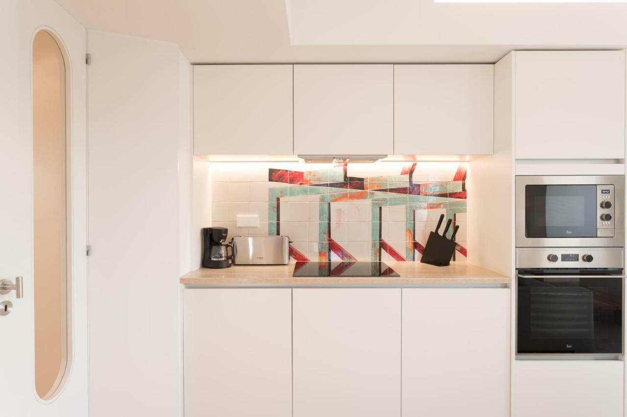Flh Chiado Bright Apartment Lisbon Bagian luar foto